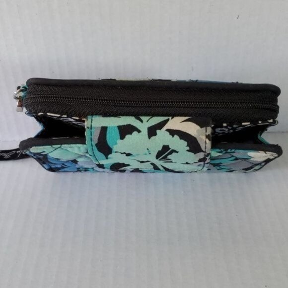Vera Bradley Bag Camofloral Print Wallet Wristlet ID Case Clutch WOMEN'S WOMAN'S - Picture 7 of 11